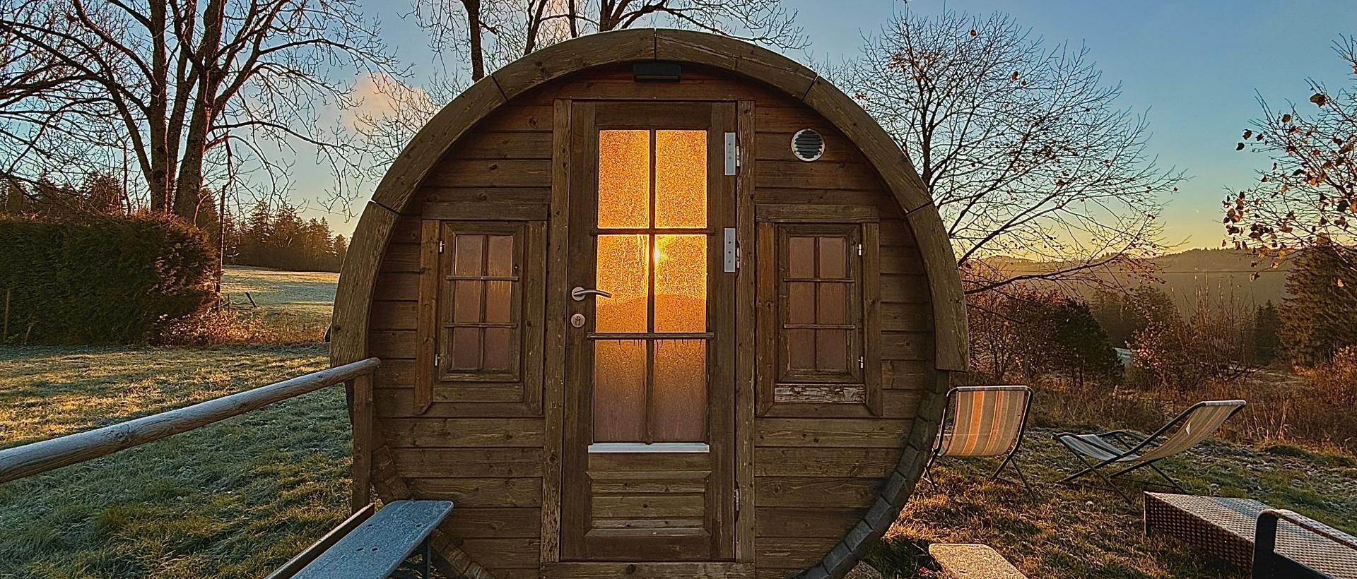 Notre Tiny House au levé de Soleil Val de Travers