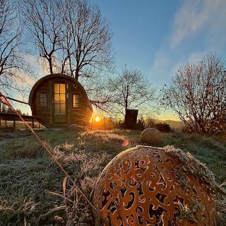 Tiny House au levé de Soleil Val de Travers découverte